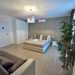  Bed & Breakfast Karol Airport Italia